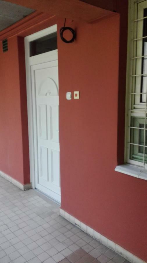 Baross Apartman Капошвар Екстер'єр фото